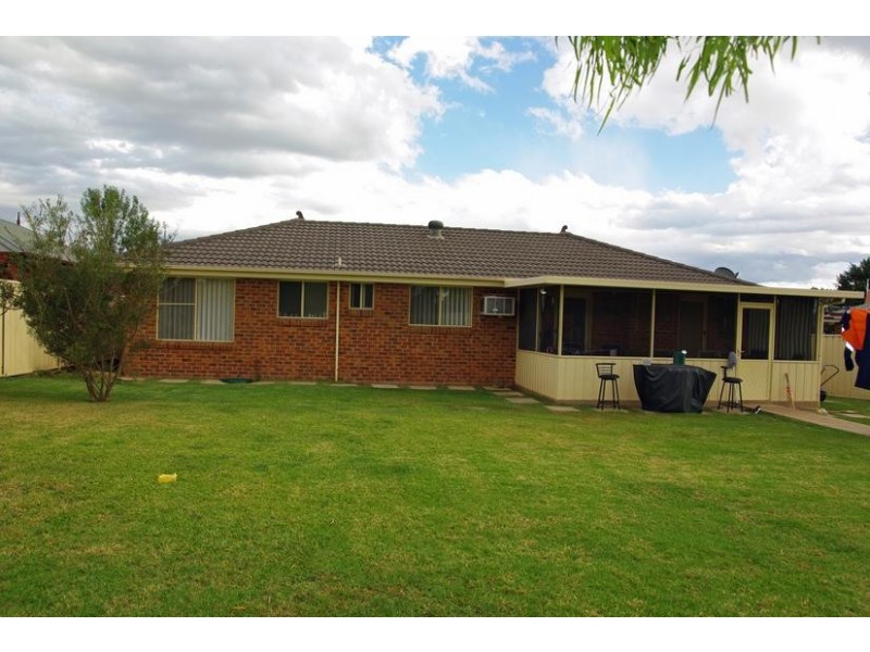 15 Eveleigh Court, Scone NSW 2337