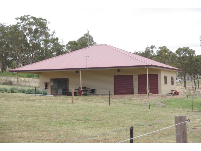 165 Tullong Rd, Scone NSW 2337