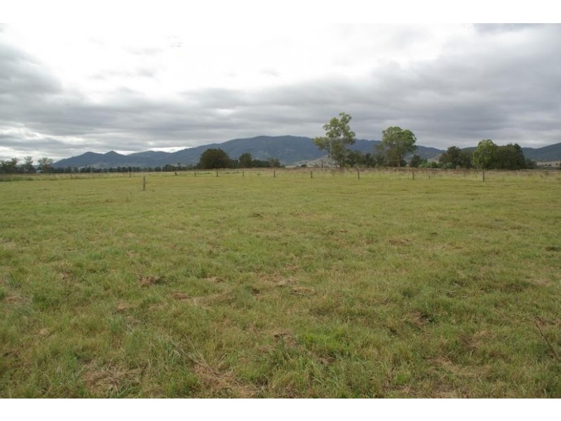165 Tullong Rd, Scone NSW 2337
