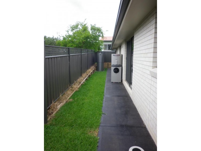 Unit 1 & 2/30-32 Birrell Street, Scone NSW 2337