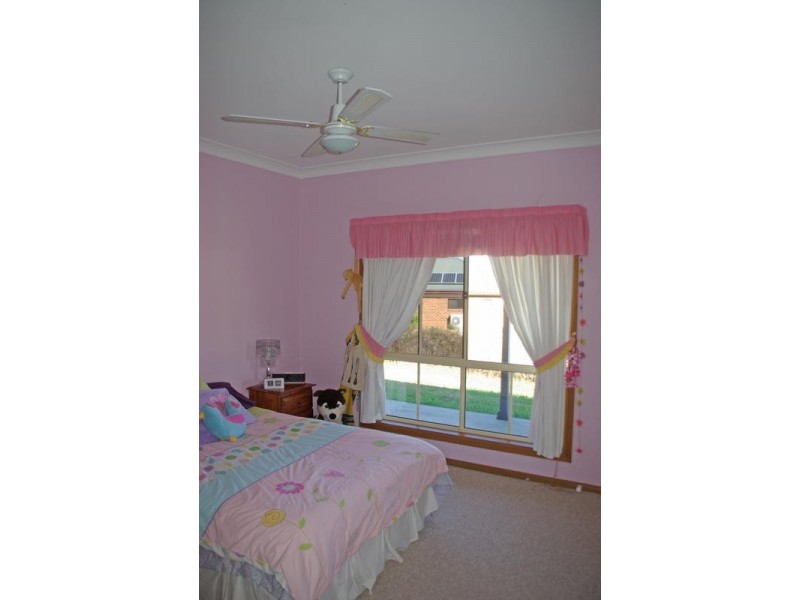 6 Halstead Close, Scone NSW 2337