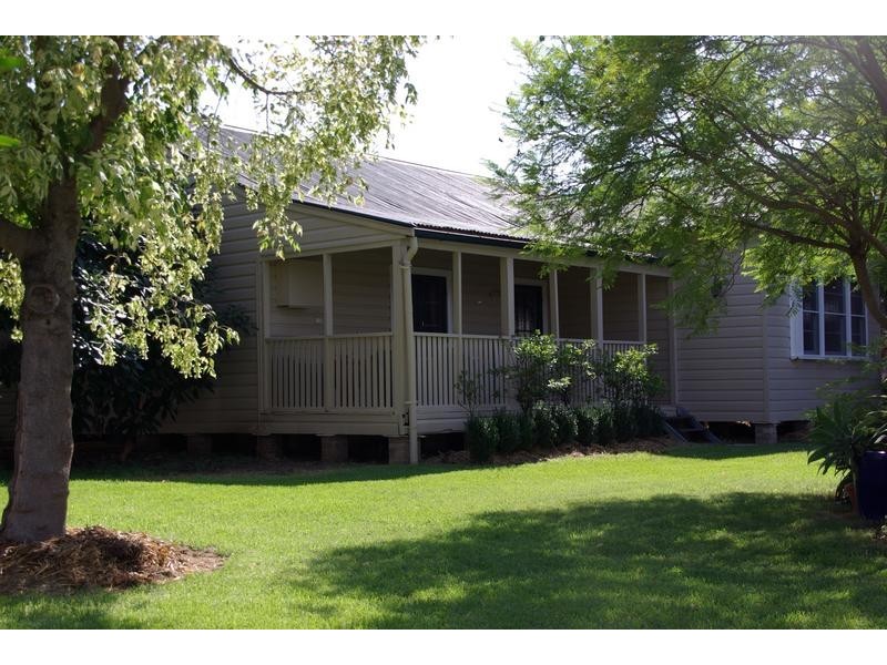 72 Oxford Road, Scone NSW 2337