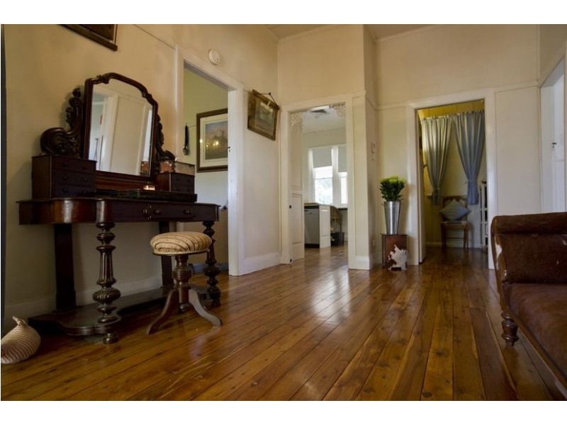 90 Main St, Scone NSW 2337