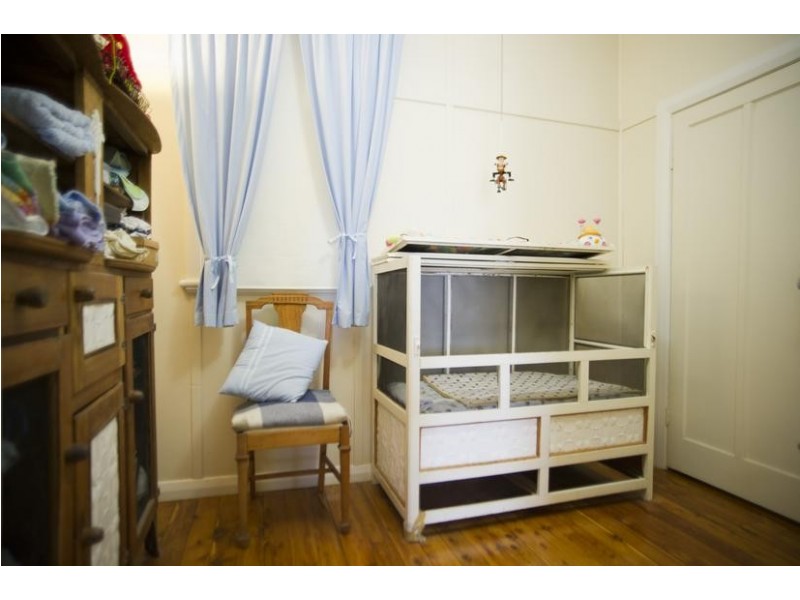 90 Main St, Scone NSW 2337