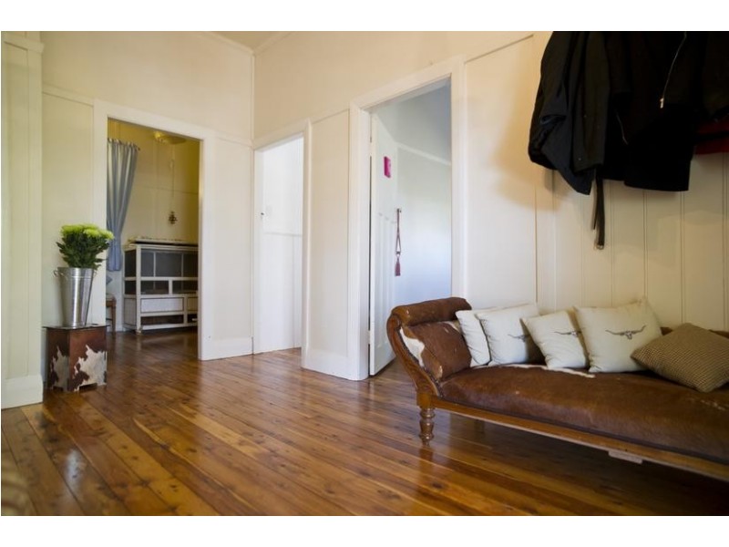 90 Main St, Scone NSW 2337