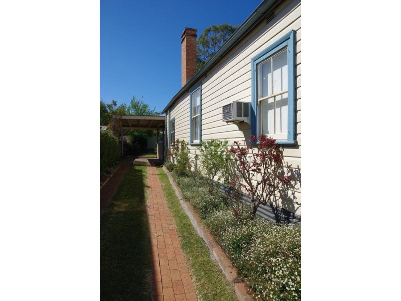 86 Main Street, Scone NSW 2337