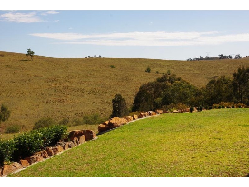 2 Cavalry Row, Scone NSW 2337