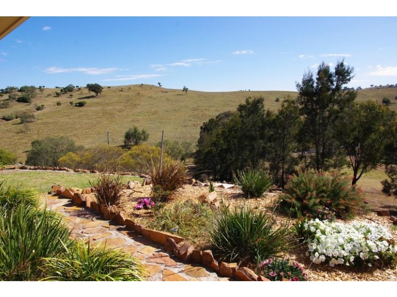 2 Cavalry Row, Scone NSW 2337