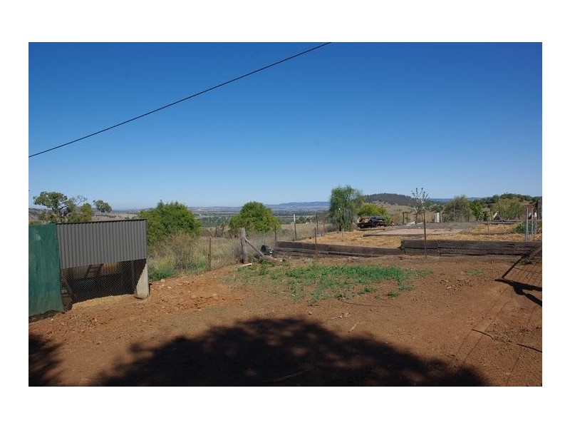 2 Cavalry Row, Scone NSW 2337