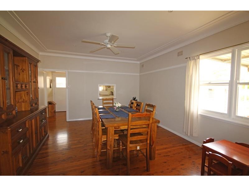94 Waverley Street, Scone NSW 2337