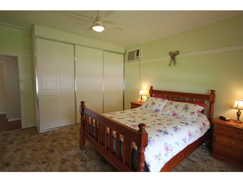 94 Waverley Street, Scone NSW 2337