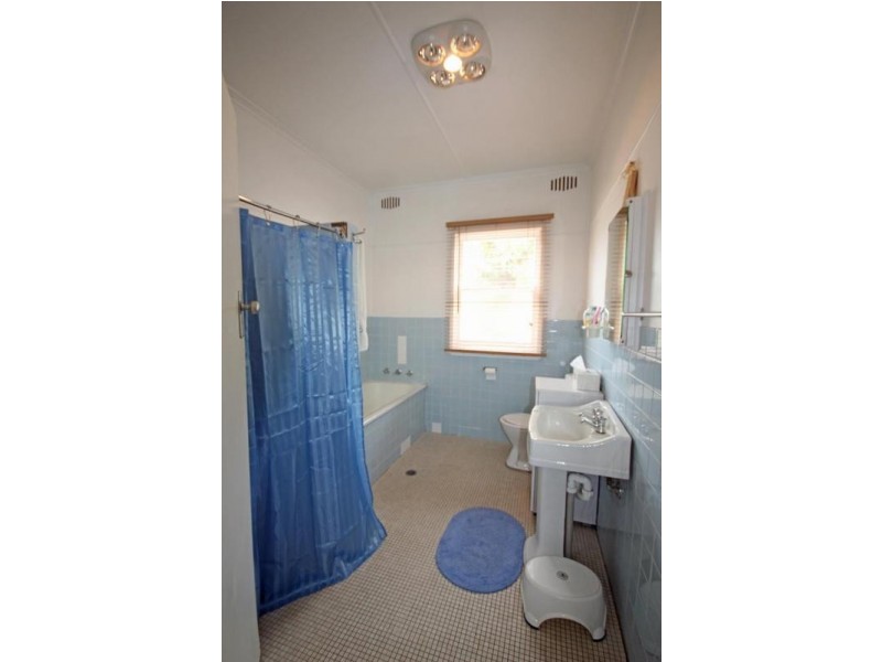 94 Waverley Street, Scone NSW 2337