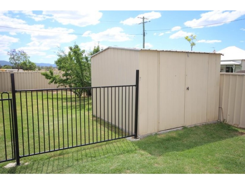 2 Hill St, Scone NSW 2337