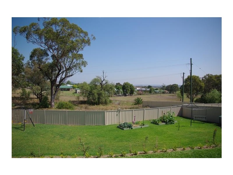 18 Alabama, Scone NSW 2337