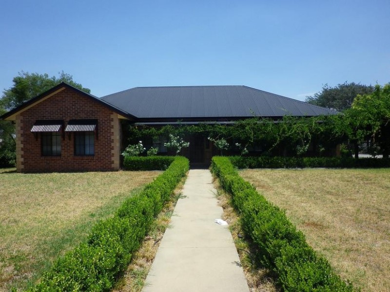 10 Derby Place, Scone NSW 2337
