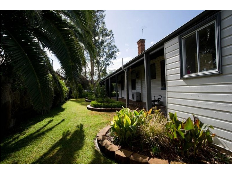 203 MacQueen St, Aberdeen NSW 2336
