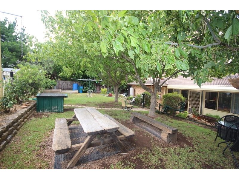 52 Barton Street, Scone NSW 2337