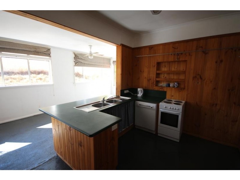2002 Hunter Road, Gundy NSW 2337