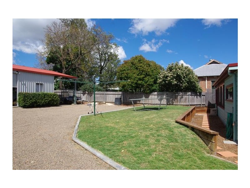 54 Park Street, Scone NSW 2337