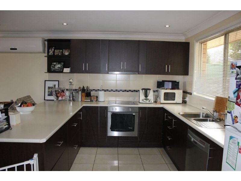 5 Mackenzie Street, Aberdeen NSW 2336