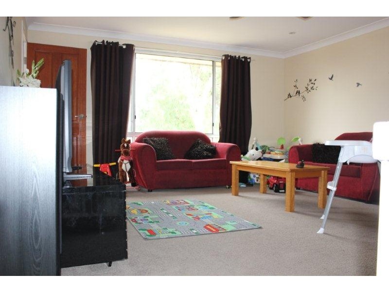 5 Mackenzie Street, Aberdeen NSW 2336