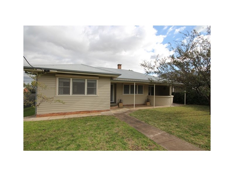 2 Joan Street, Scone NSW 2337