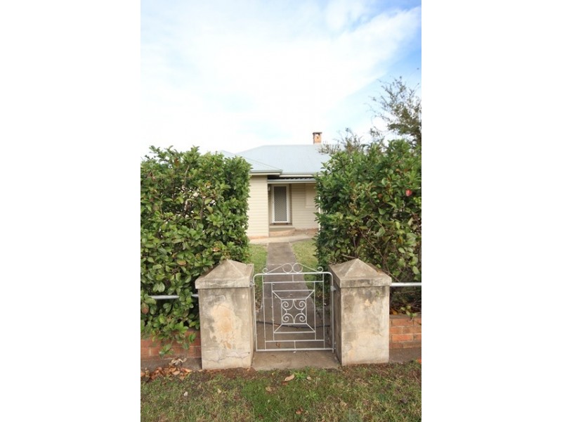 2 Joan Street, Scone NSW 2337