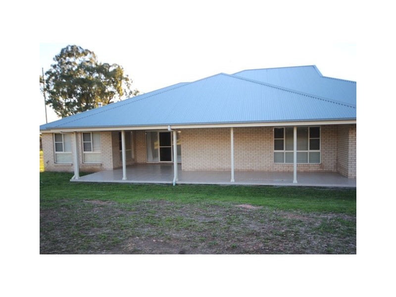 4 Sledmere Close, Scone NSW 2337