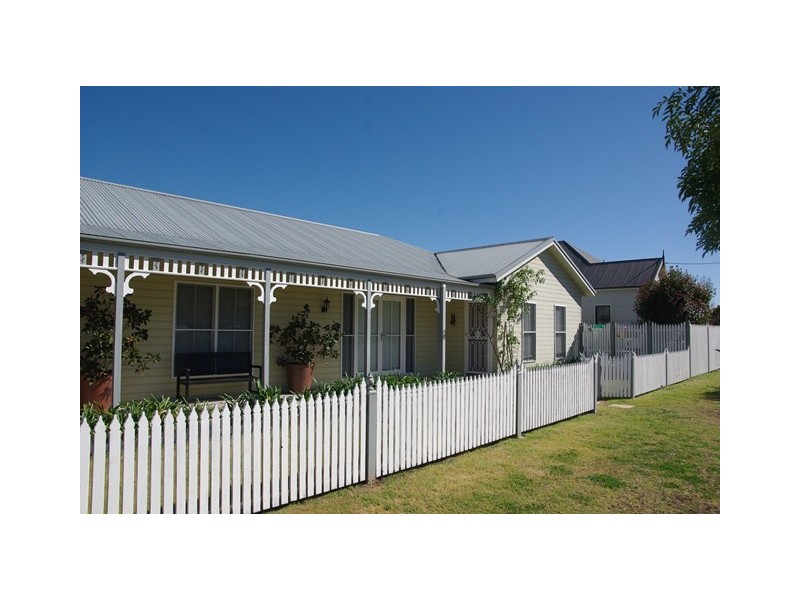 80 Liverpool Street, Scone NSW 2337