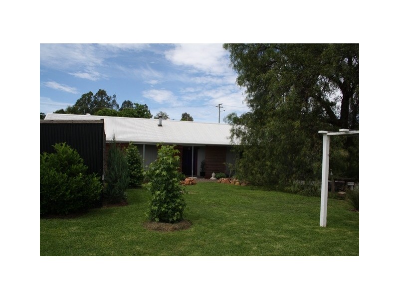 8 Wilson Street, Gundy NSW 2337