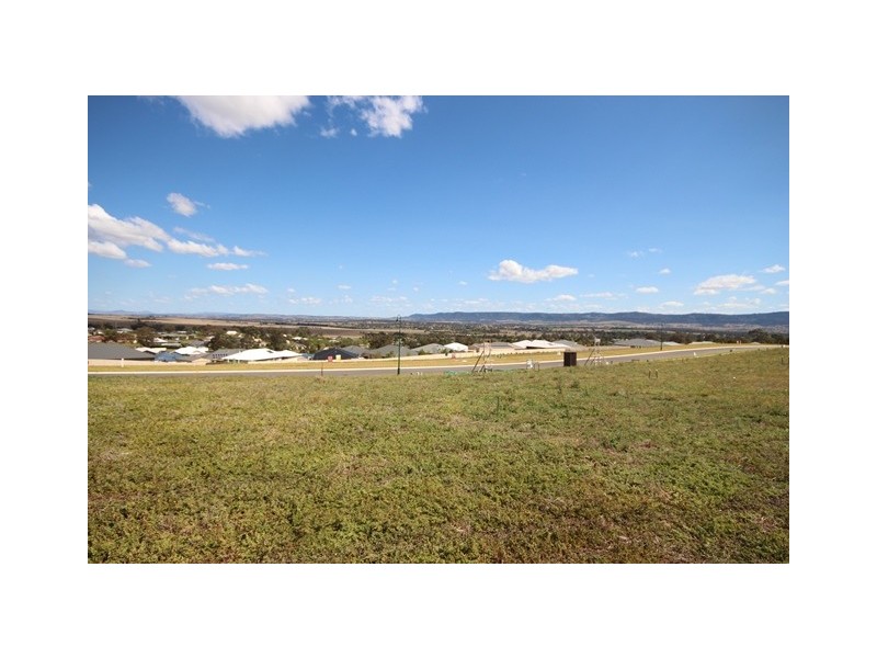 25 Widden Close, Scone NSW 2337