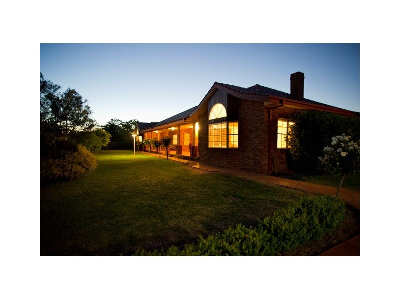 52 Gray Street, Scone NSW 2337