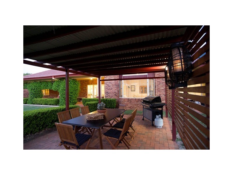 52 Gray Street, Scone NSW 2337