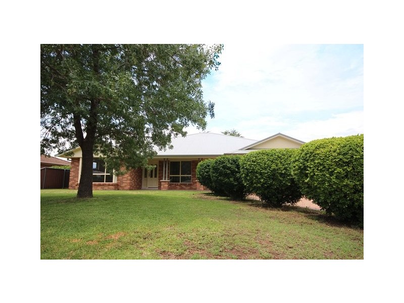 22 Nyarra Street, Scone NSW 2337