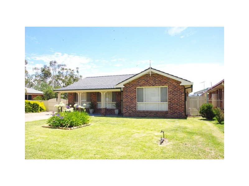 5 Everleigh Court, Scone NSW 2337