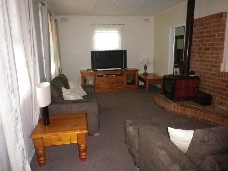 84 Waverley Street, Scone NSW 2337