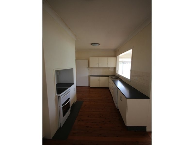 2 Main Street, Scone NSW 2337
