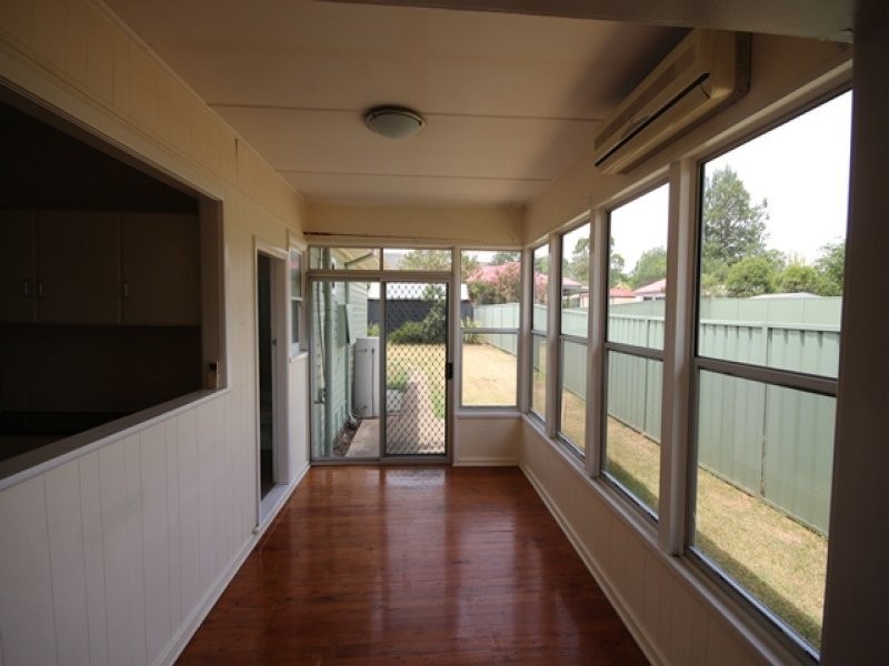 2 Main Street, Scone NSW 2337