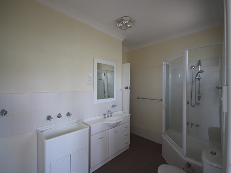 2 Main Street, Scone NSW 2337