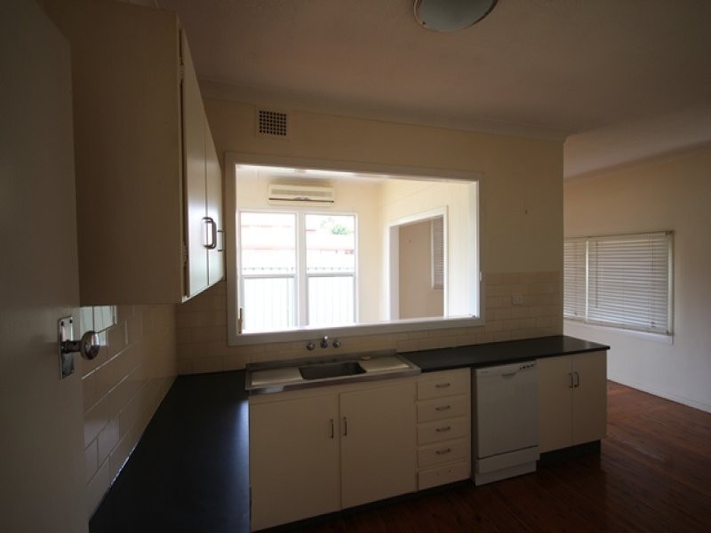2 Main Street, Scone NSW 2337