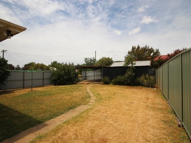 2 Main Street, Scone NSW 2337