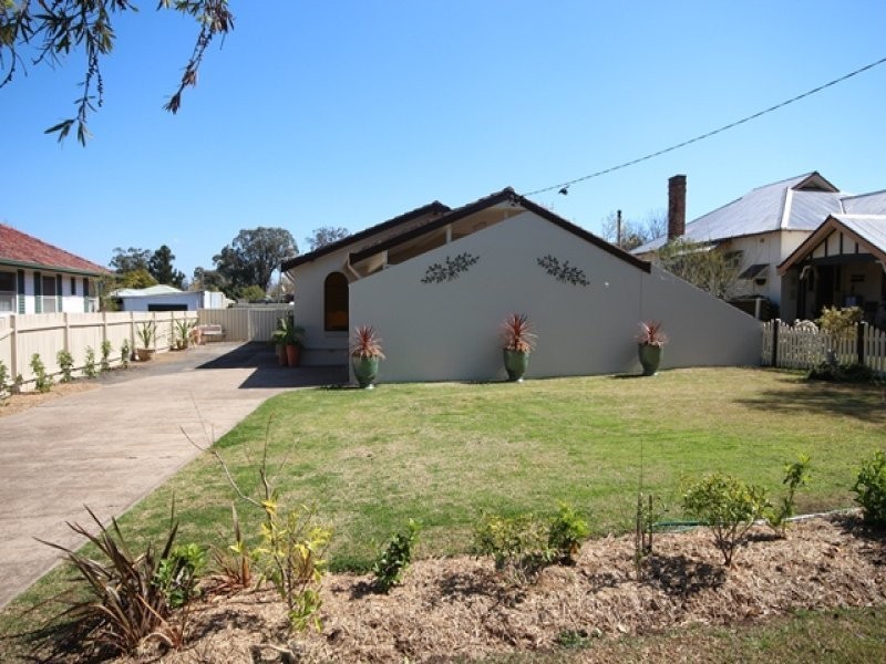 113 Waverley Street, Scone NSW 2337