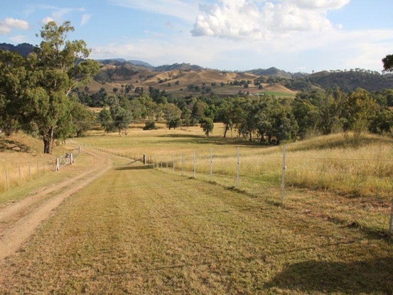 1 Maccallum, Moonan Flat NSW 2337