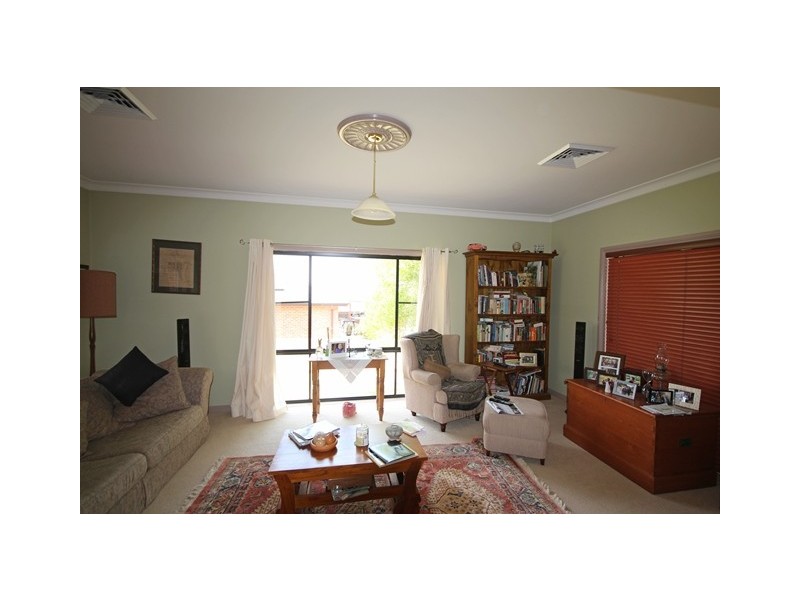 5 Halstead Close, Scone NSW 2337