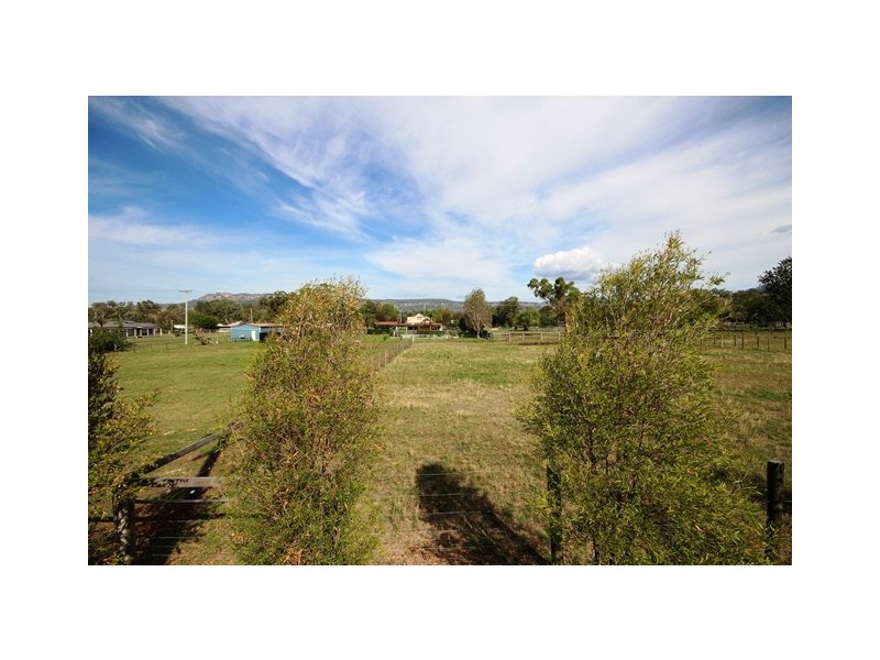 8 Vernon Street, Wingen NSW 2337