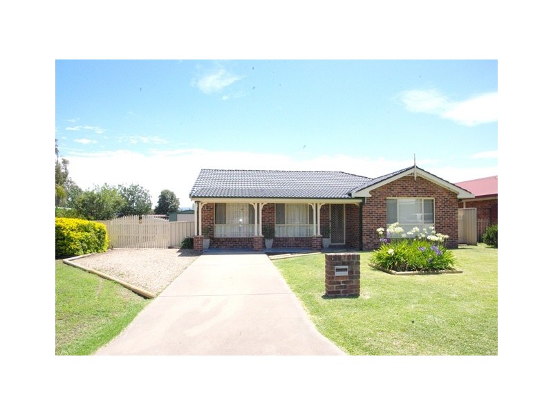 5 Eveleigh Court, Scone NSW 2337