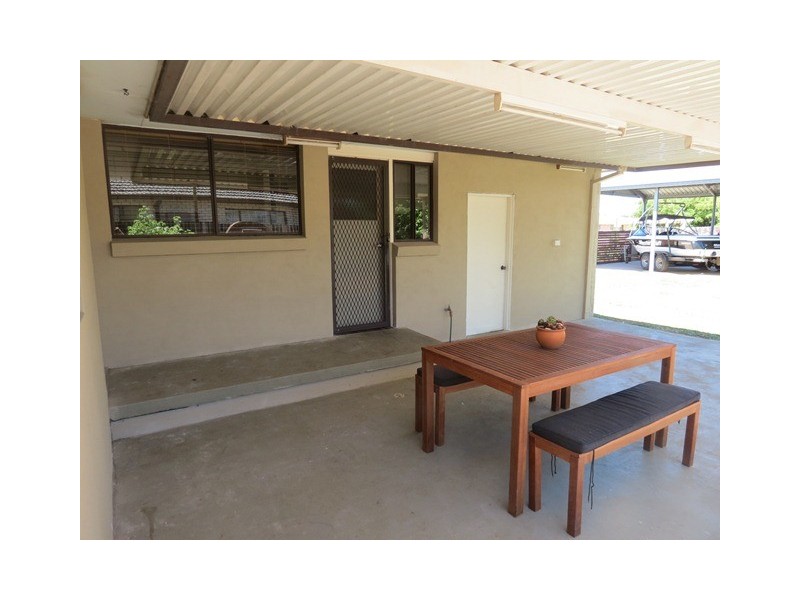 33 Seaward Avenue, Scone NSW 2337