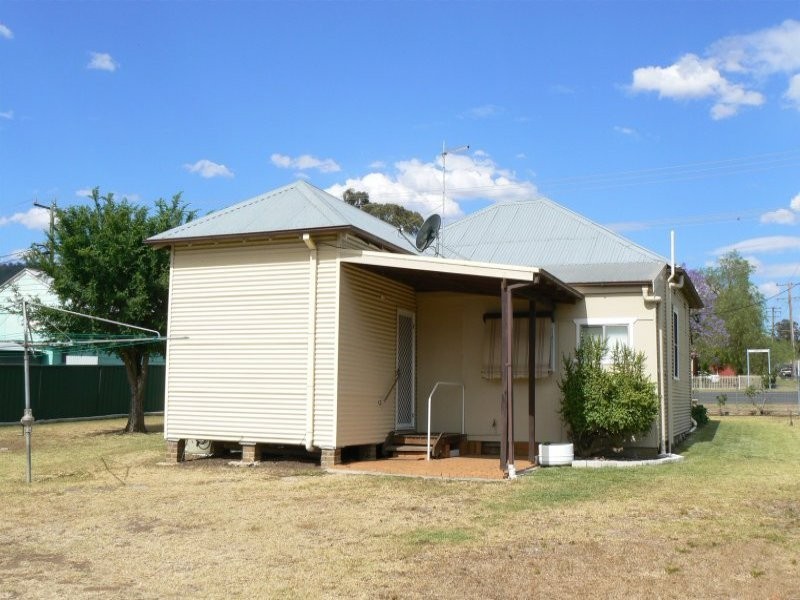 23 Scotts Street, Scone NSW 2337