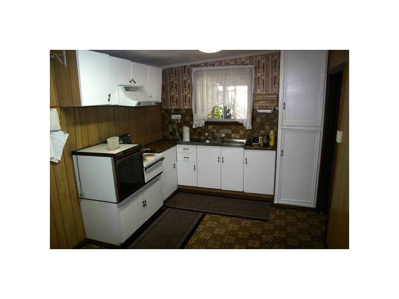 Cnr Hill and Parker Street, Scone NSW 2337