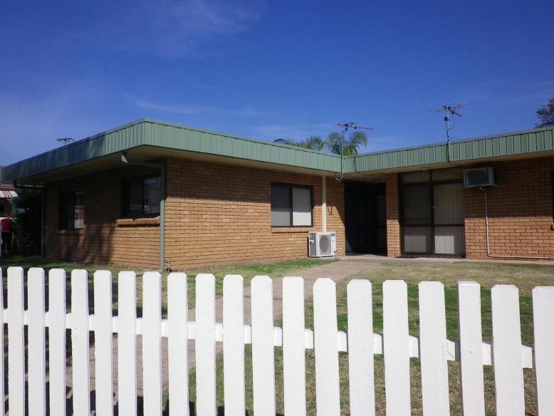 1/3 Cooper Street, Scone NSW 2337